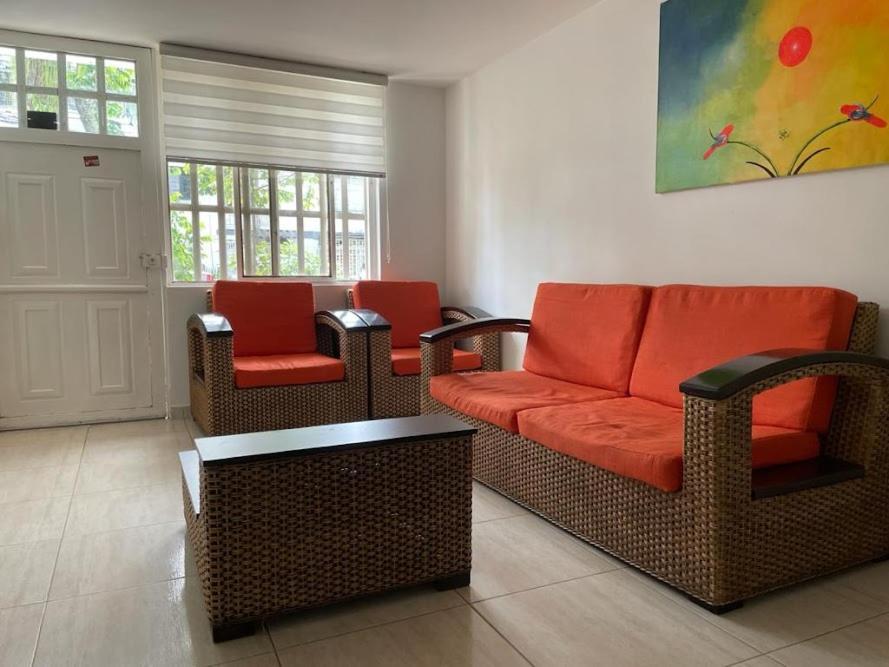 Home To Go Hostal Apartamentos Cali Dış mekan fotoğraf